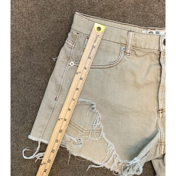 We The Free People Shorts Womens 27 Cut-Off Distressed Button Fly Beige Denim - Picture 4 of 10